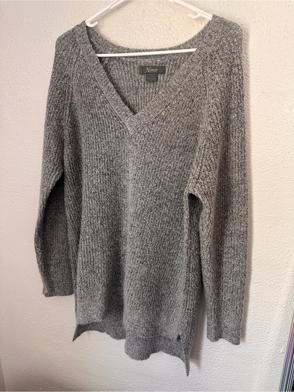 Gray V Neck Oversized Sweater Women’s Large Long Acrylic Chunky Knit Fall Winter